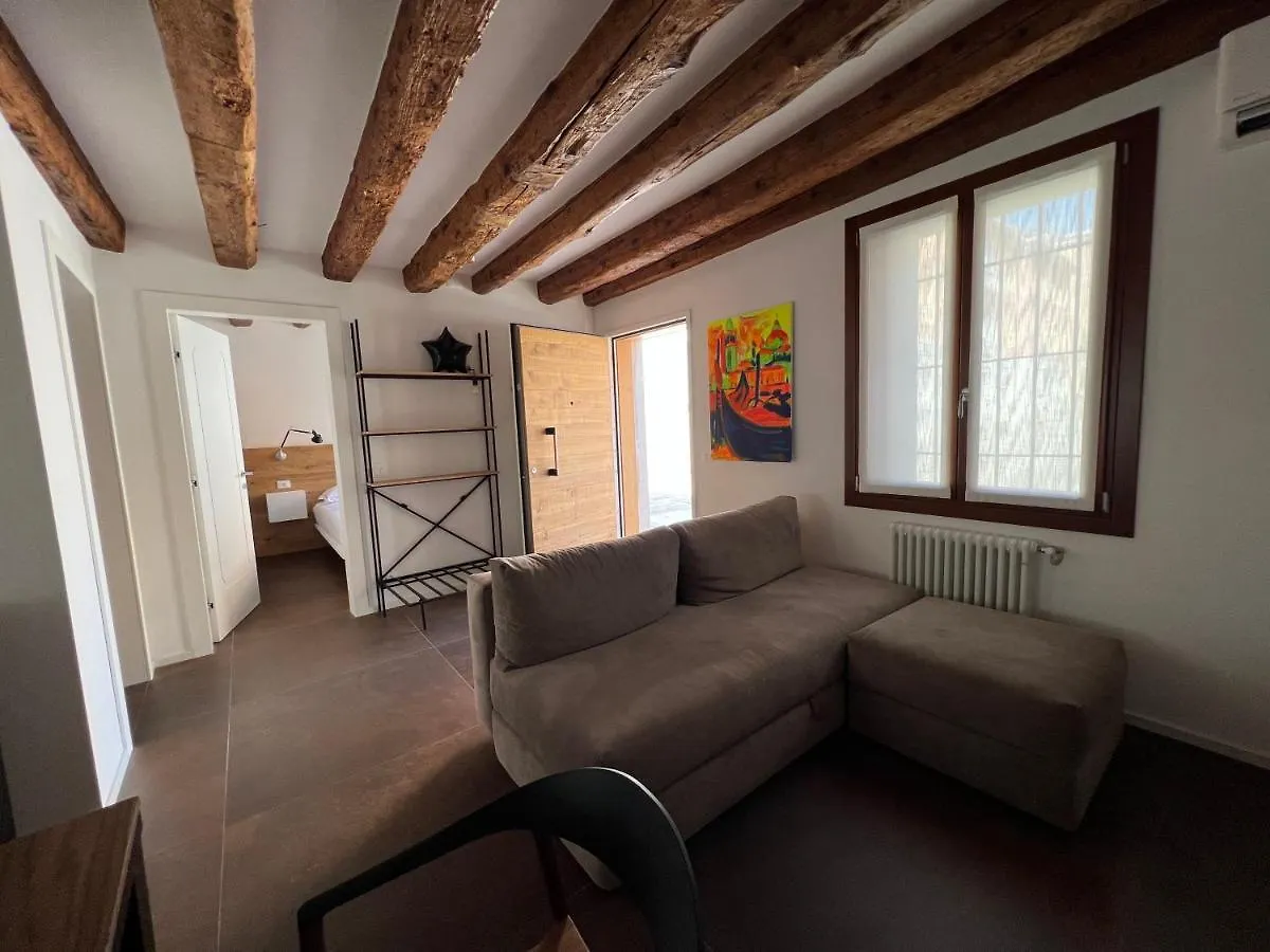 Venice Luxury Suite - Private Jacuzzi And Design